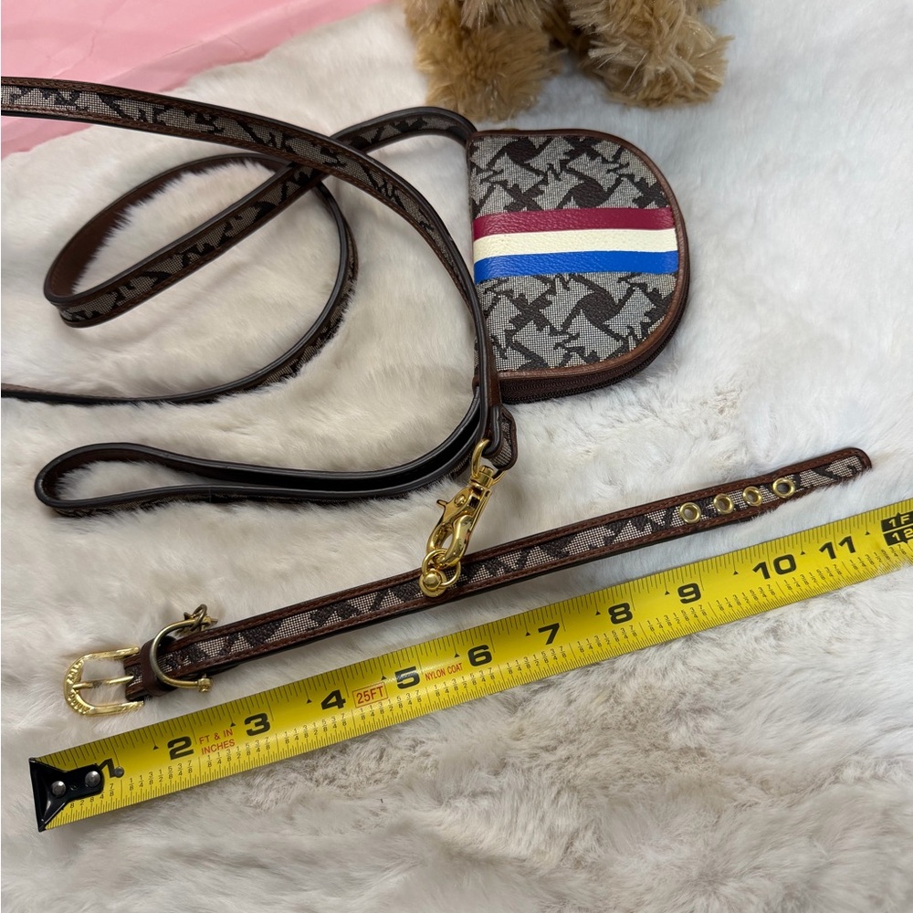 Juicy Couture Pet Leash - Picture 8 of 16